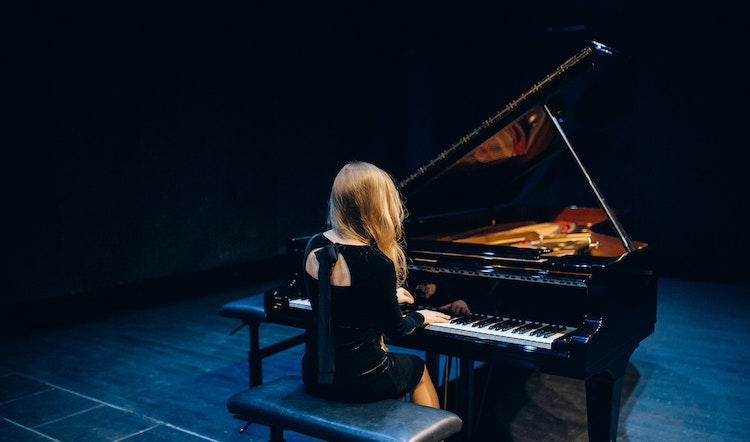 Belajar Piano itu Nggak Sulit Kok! Yuk Simak Tipsnya
