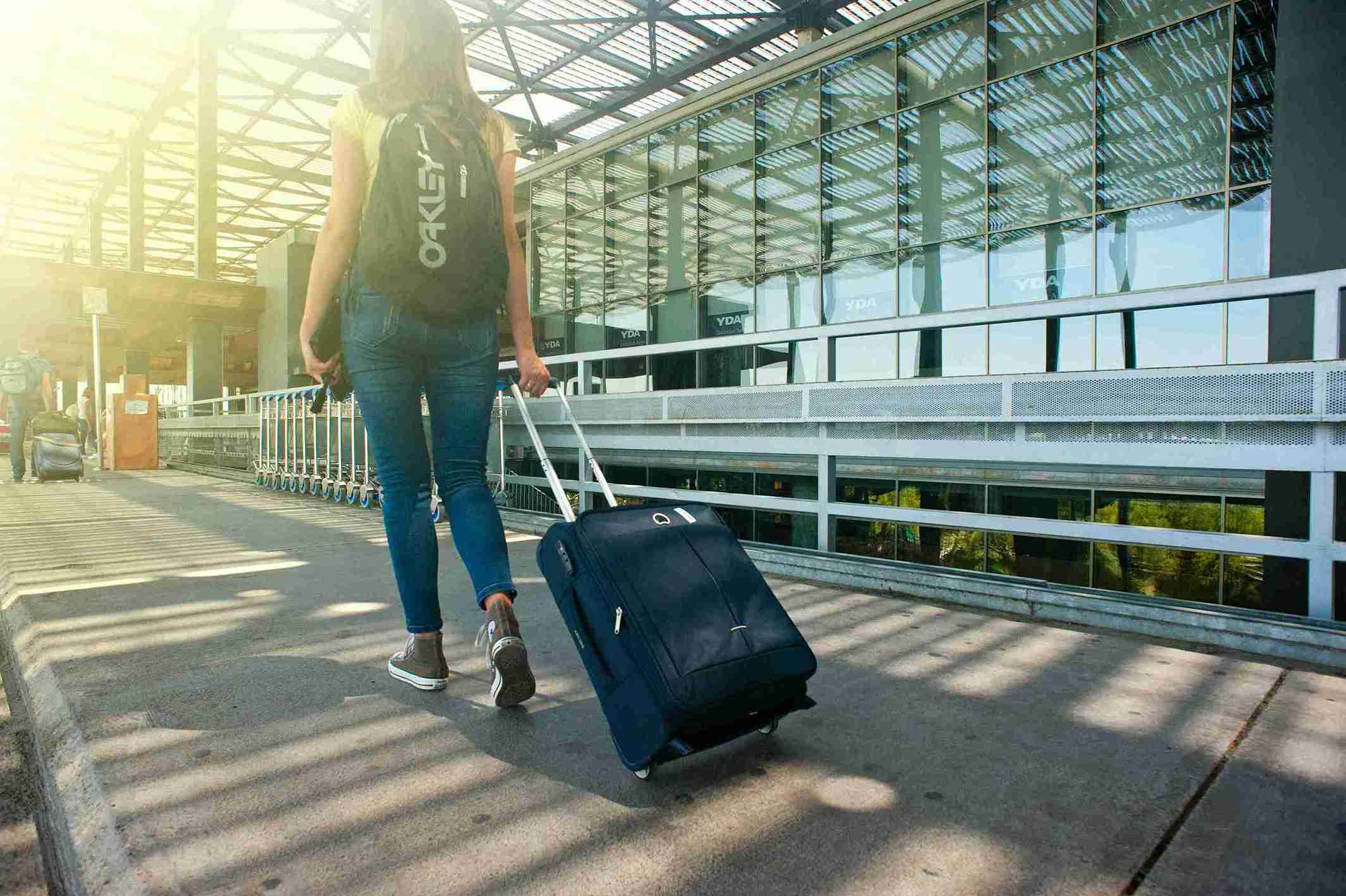 Konsumsi Barang Luar Negeri Dikenakan Bea Cukai Apa Itu