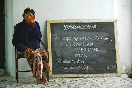 Mengenal Tingkatan Bahasa Jawa Dari Ngoko hingga Krama Inggil