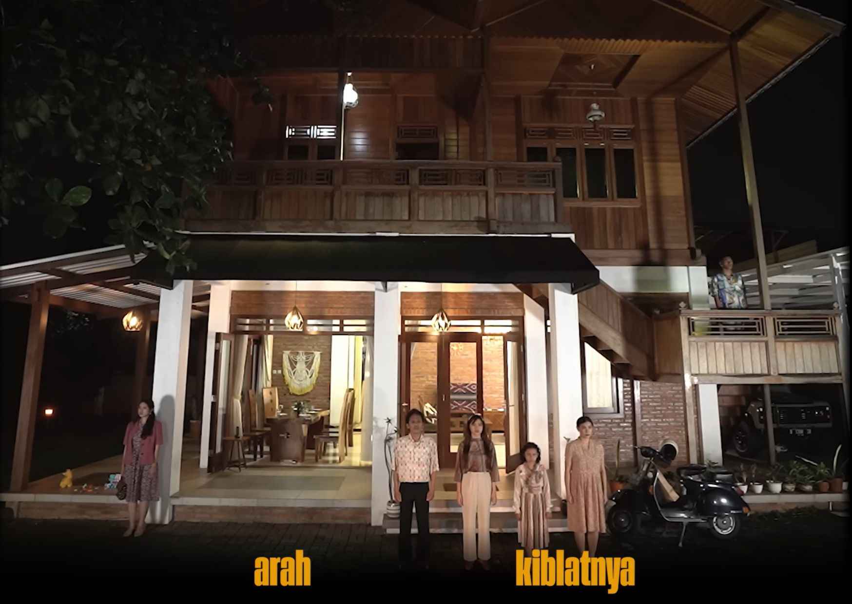 Beda Arah Kiblat Sama Luka Tangis Diam di Balik Lagu Mangu