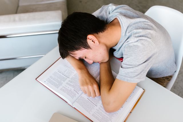 Bukan Malas! Sering Lupa, Susah Fokus, dan Suka Menunda? Bisa Jadi Ini Tanda ADHD